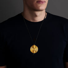 Load image into Gallery viewer, Ciosan Medallion
