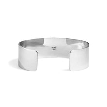 Load image into Gallery viewer, Wide Verona Cuff
