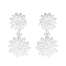 Load 3D model into Gallery viewer, Daisy Earrings
